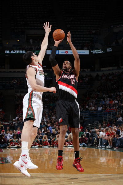 不仅锁定了 不仅锁定了